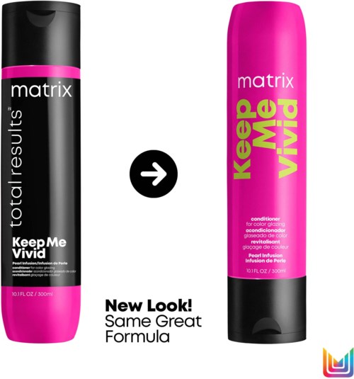 Bildet viser en svart og rosa flaske til venstre og en rosa og svart flaske til høyre, med en pil som peker fra venstre til høyre. Teksten sier at de har samme formel og heter Keep Me Vivid.