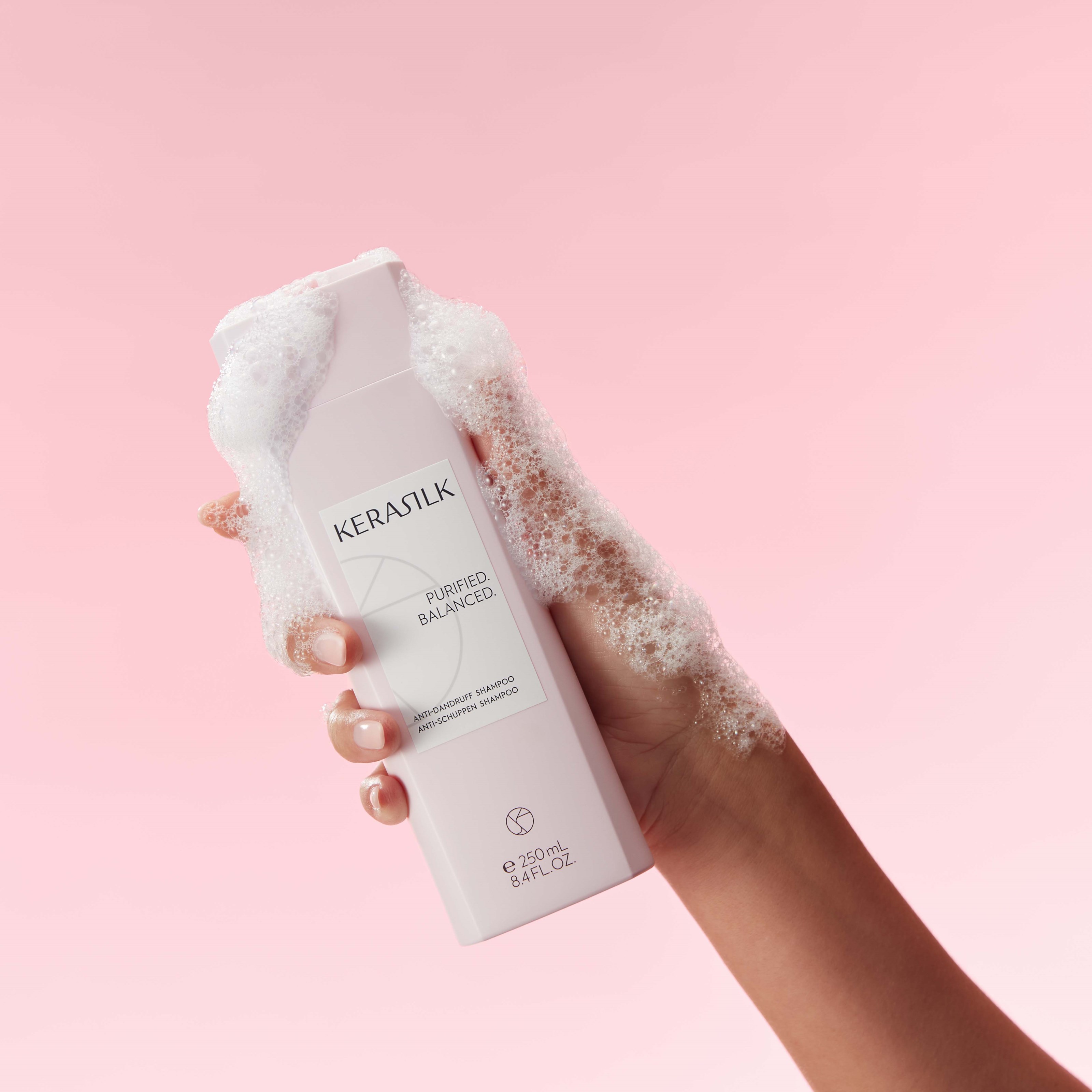 Kerasilk ESSENTIALS Anti-Dandruff Shampoo 250 ml - Szampon 250 ml (obrázok 10)