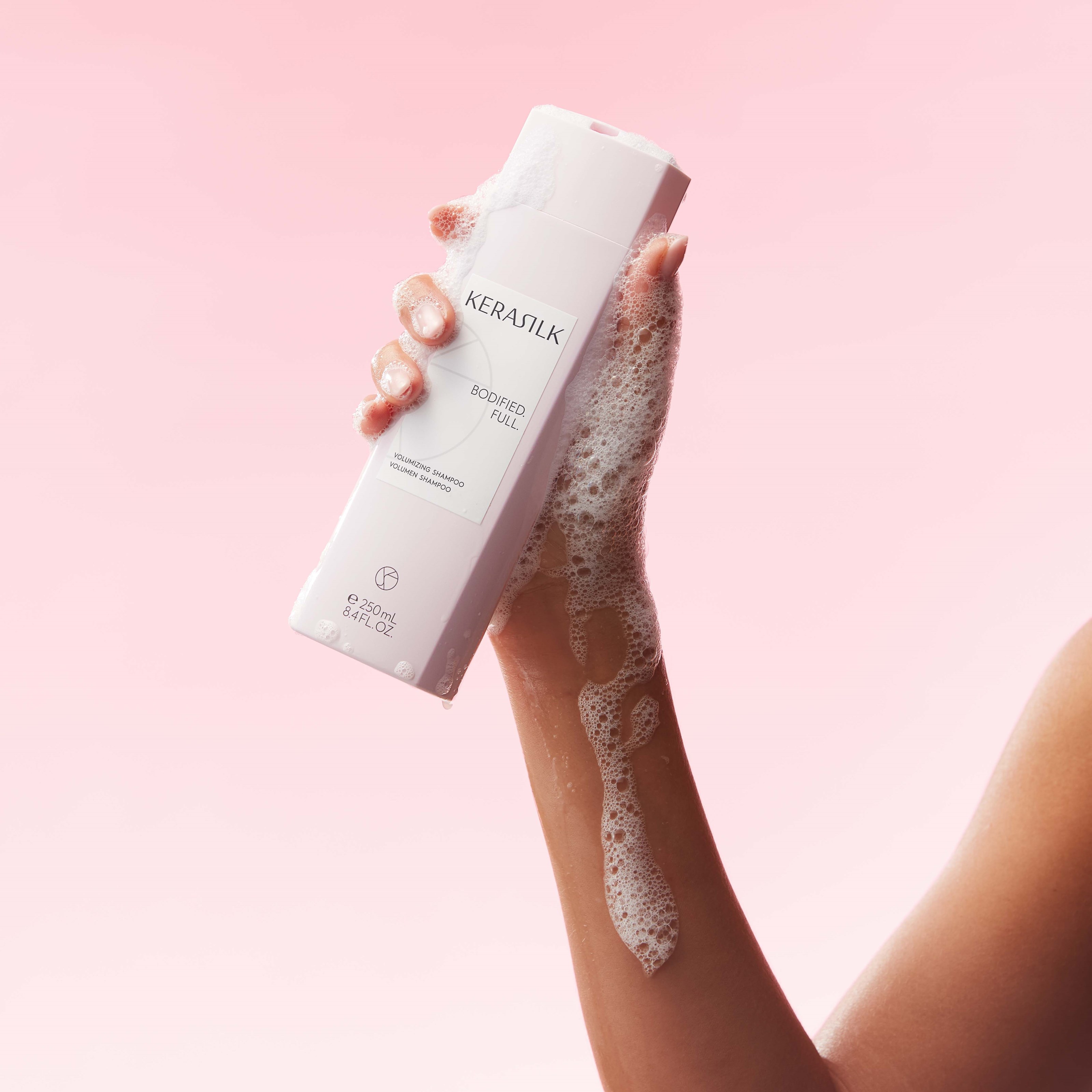 Kerasilk ESSENTIALS Volumizing Shampoo 250 ml - Szampon 250 ml (obrázok 5)