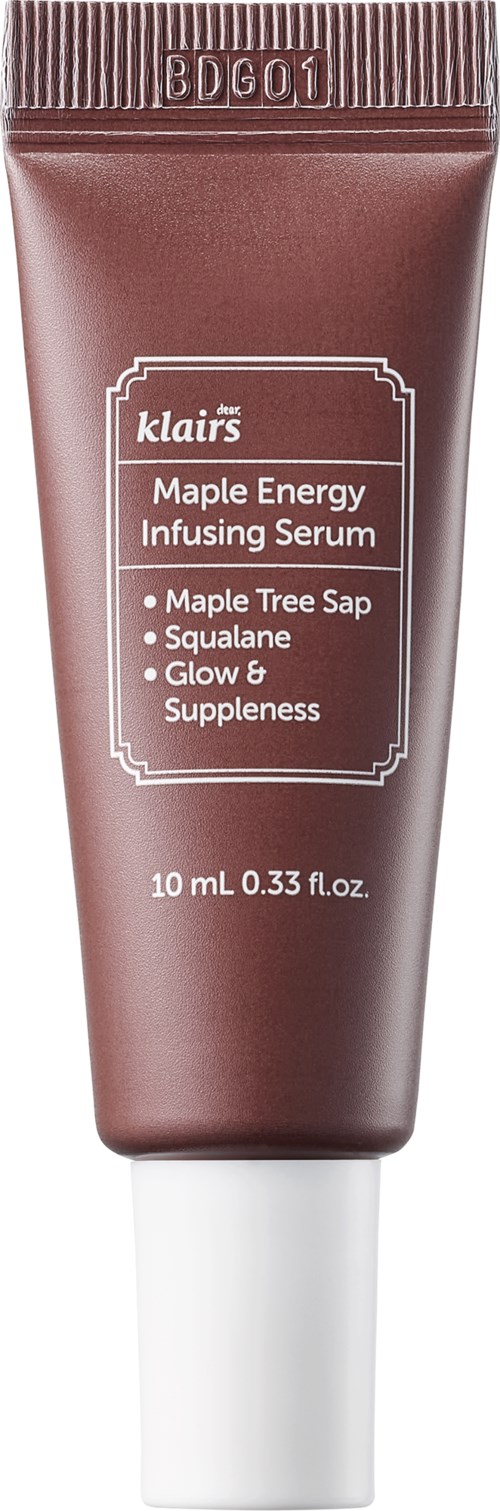 Brązowa tubka z białą nakładką. Zawiera Klairs Maple Energy Infusing Serum z mleczkiem klonowym, skwalanem.