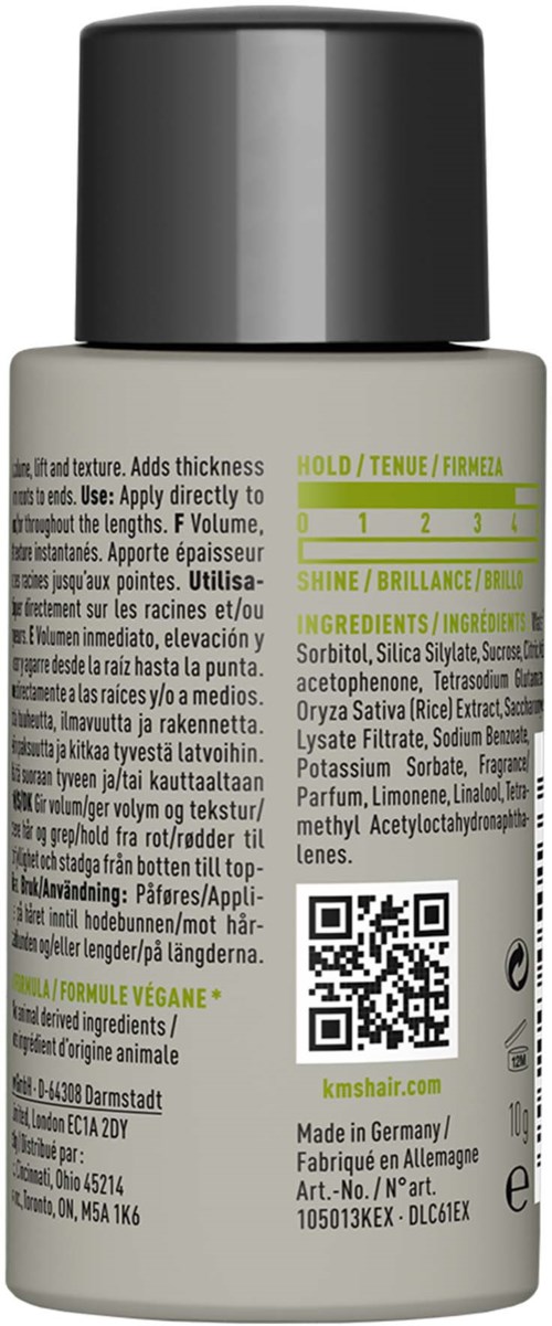 Eine kleine Flasche mit grauem Deckel enthält Haarproduktinformationen, Anweisungen, Zutaten und einen QR-Code auf dem Etikett.
