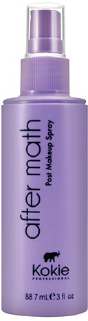 En lilla flaske med sprayhode merket "after math. Post Makeup Spray." og en liten bjørnelogo.