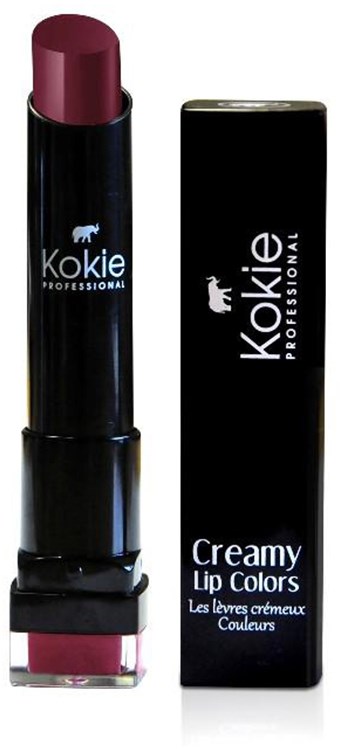 Ett läppstift med mörk färg bredvid en svart box som säger 'Creamy Lip Colors' och 'Kokie' logga.