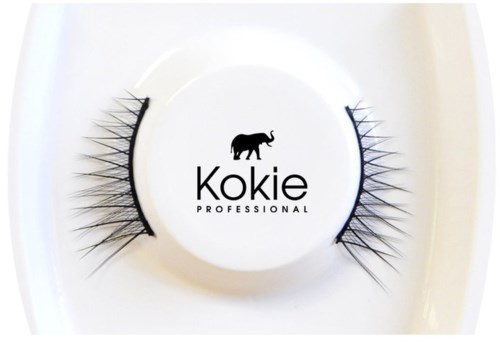 Falske øyevipper på en hvit plate med en elefant og ordene "Kokie PROFESSIONAL".
