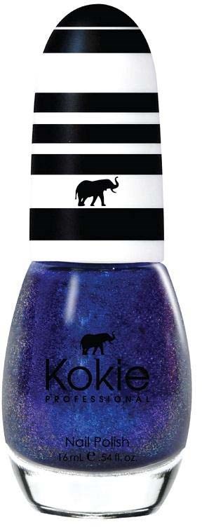 Nagellacksflaskan är lila med en svart elefantenlogo och en svart och vit randig kork.