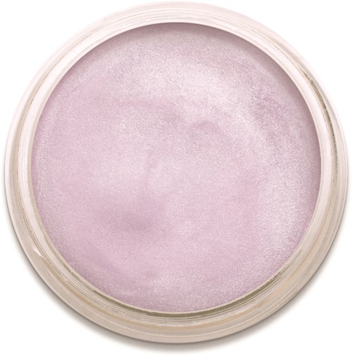 Ett runt behållare med rosa, skimrande puder eller rouge. Behållaren är genomskinlig och har en vit kant.