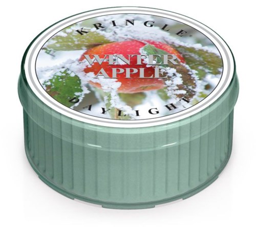 En rund plåtaska med etikett som visar ett rött äpple och orden "Winter Apple" och "Kringle Bay Light."