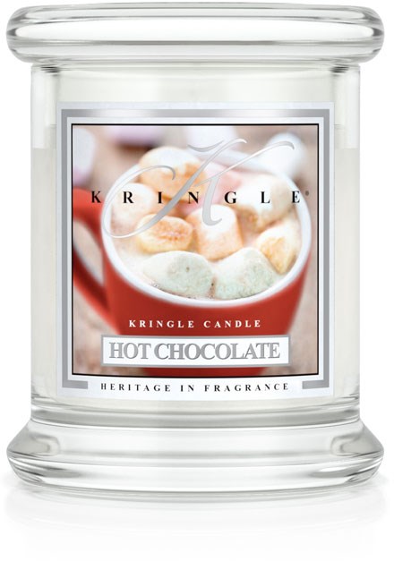 Ett doftljus med bild av varm choklad med marshmallows. Det heter Kringle Candle Hot Chocolate.