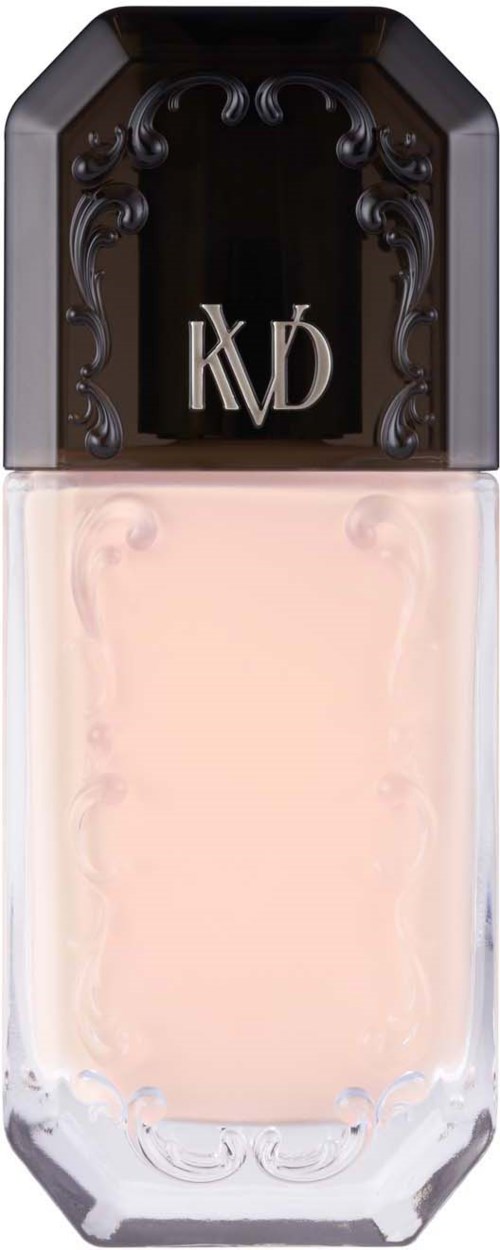 Eine Flasche hellrosa Nagellack mit dunklem Deckel, das ein Logo und dekorative Elemente hat.