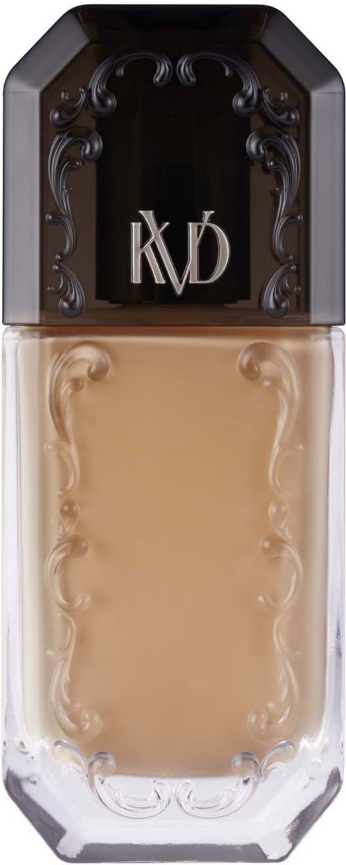 Eine Flasche flüssige Foundation mit dunklem Deckel und dekorativen Details, zeigt die Marke KVD.