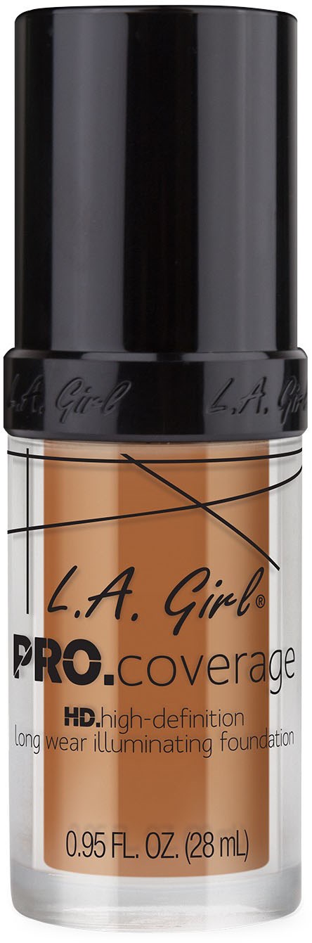 En flaska av L.A. Girl PRO. coverage foundation med svart lock, klar kropp och märkt som HD långvarig.