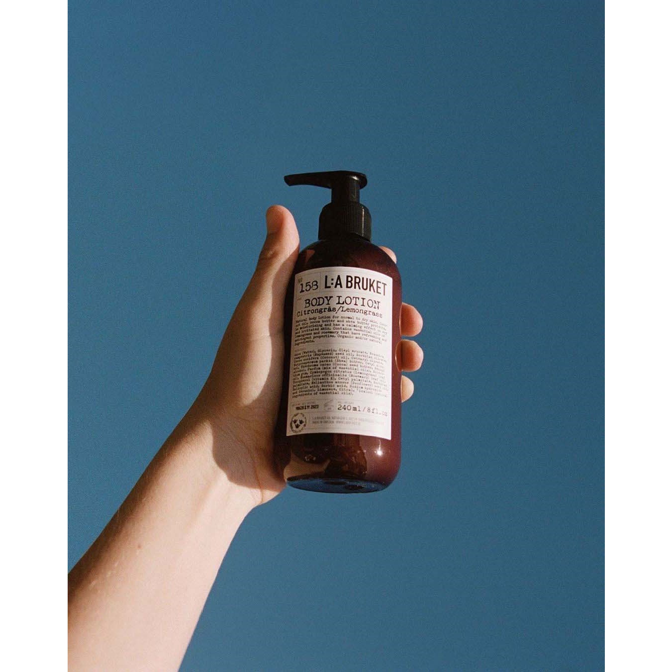 Alternativ bild 1 för L:a Bruket 158 Bodylotion Lemongrass CosN 240 ml