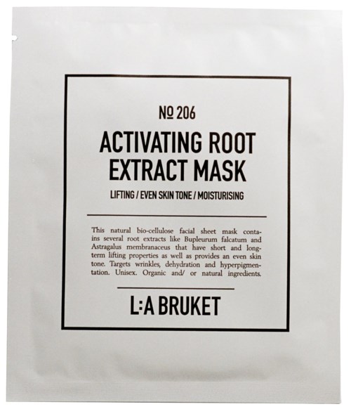 Merkelapp for en ansiktsmaske kalt Activating Root Extract Mask, hevder å løfte, jevne ut hudtonen og hydrere.