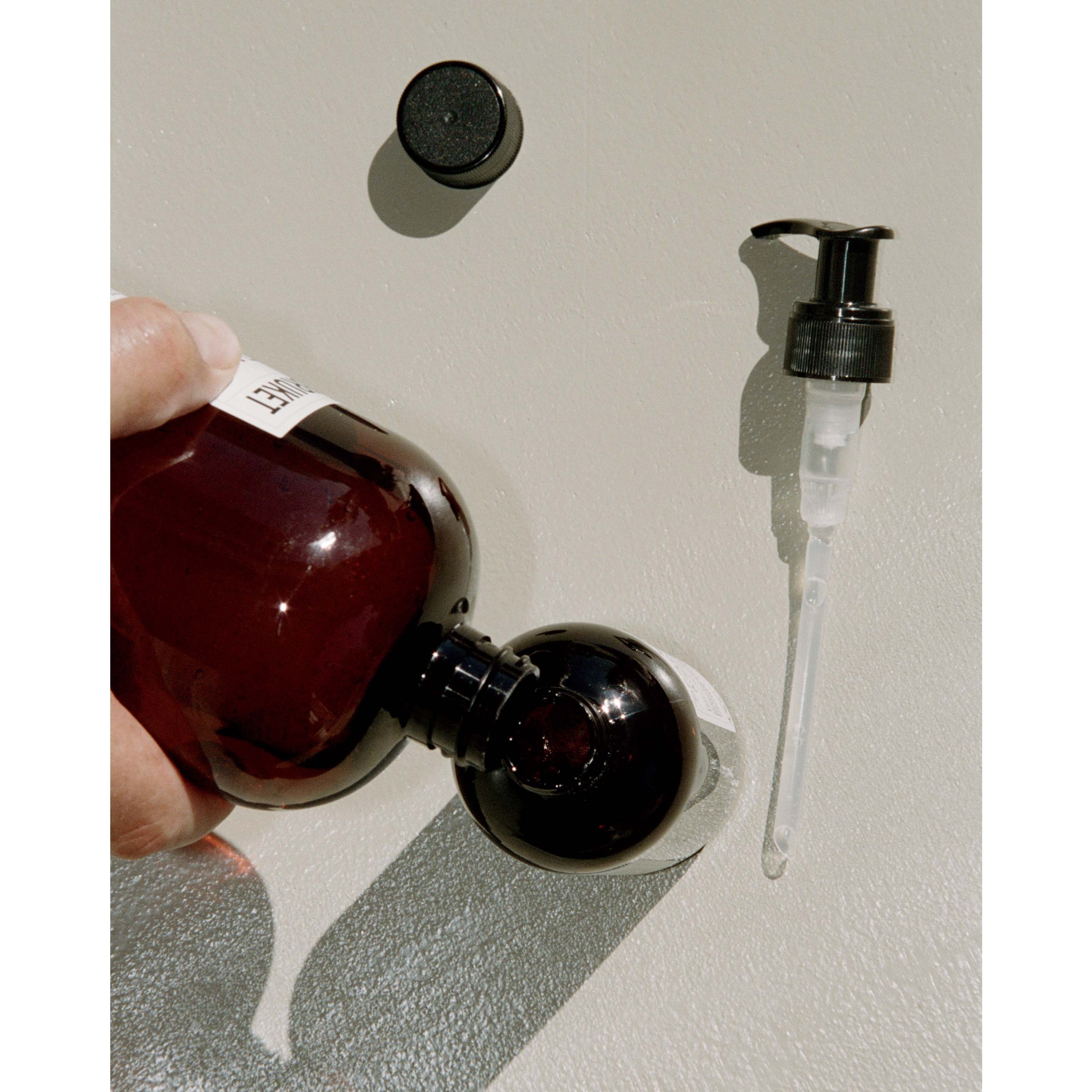 L:a Bruket 242 Hand & Body Wash Elder CosN 240 ml (obrázok 2)
