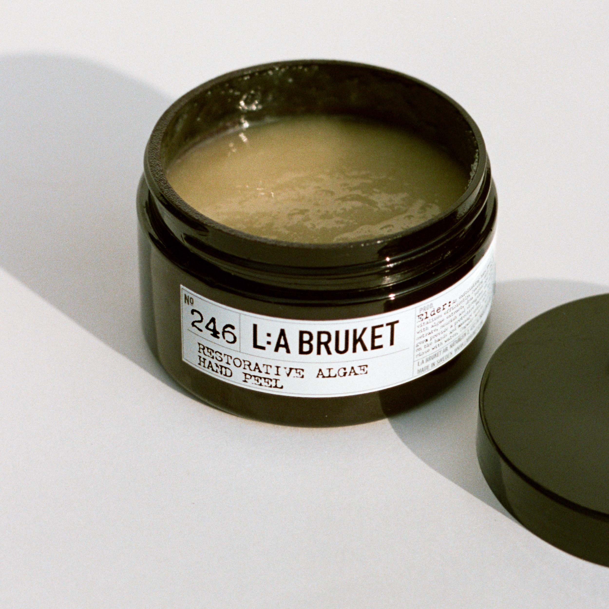 L:a Bruket 246 Restorative Algae Hand Peeling 120 g (obrázok 3)