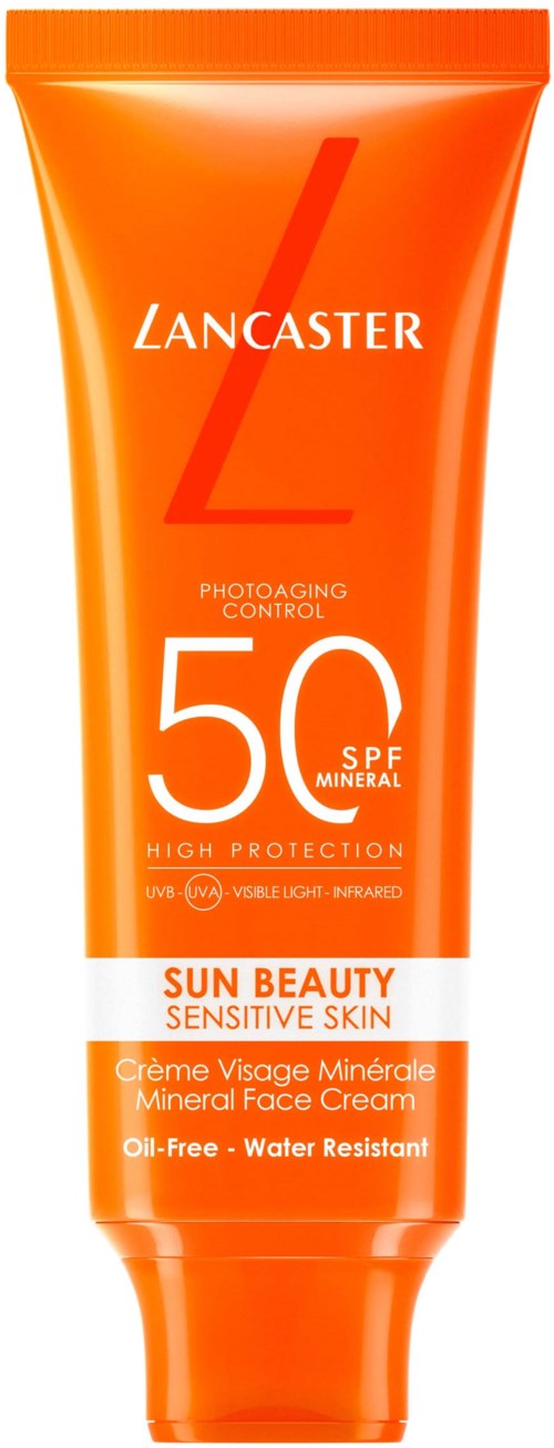 Eine orangefarbene Tube Lancaster Sonnencreme für das Gesicht mit SPF 50, für empfindliche Haut, wasserfest und mit hohem Schutz.