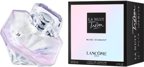 En parfymeflaske formet som en diamant ved siden av en svart boks som er merket 'La Nuit Tresor' av Lancôme.