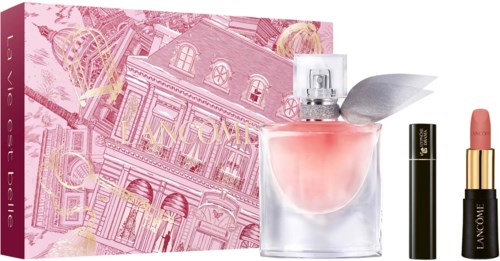 Lancôme parfymgaveset med rosa förpackning, parfymflaska, svart läppstift och rosa läppstift.