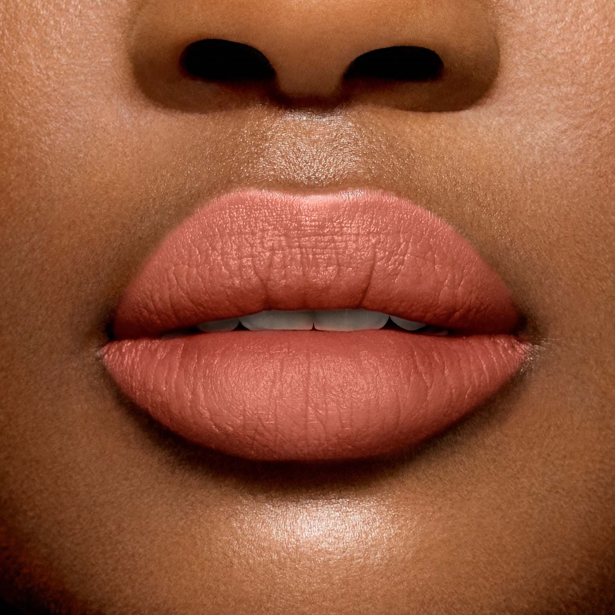 Lancôme L'Absolu Rouge Intimatte Lipstick 247 Unretouched Nude (obrázok 9)