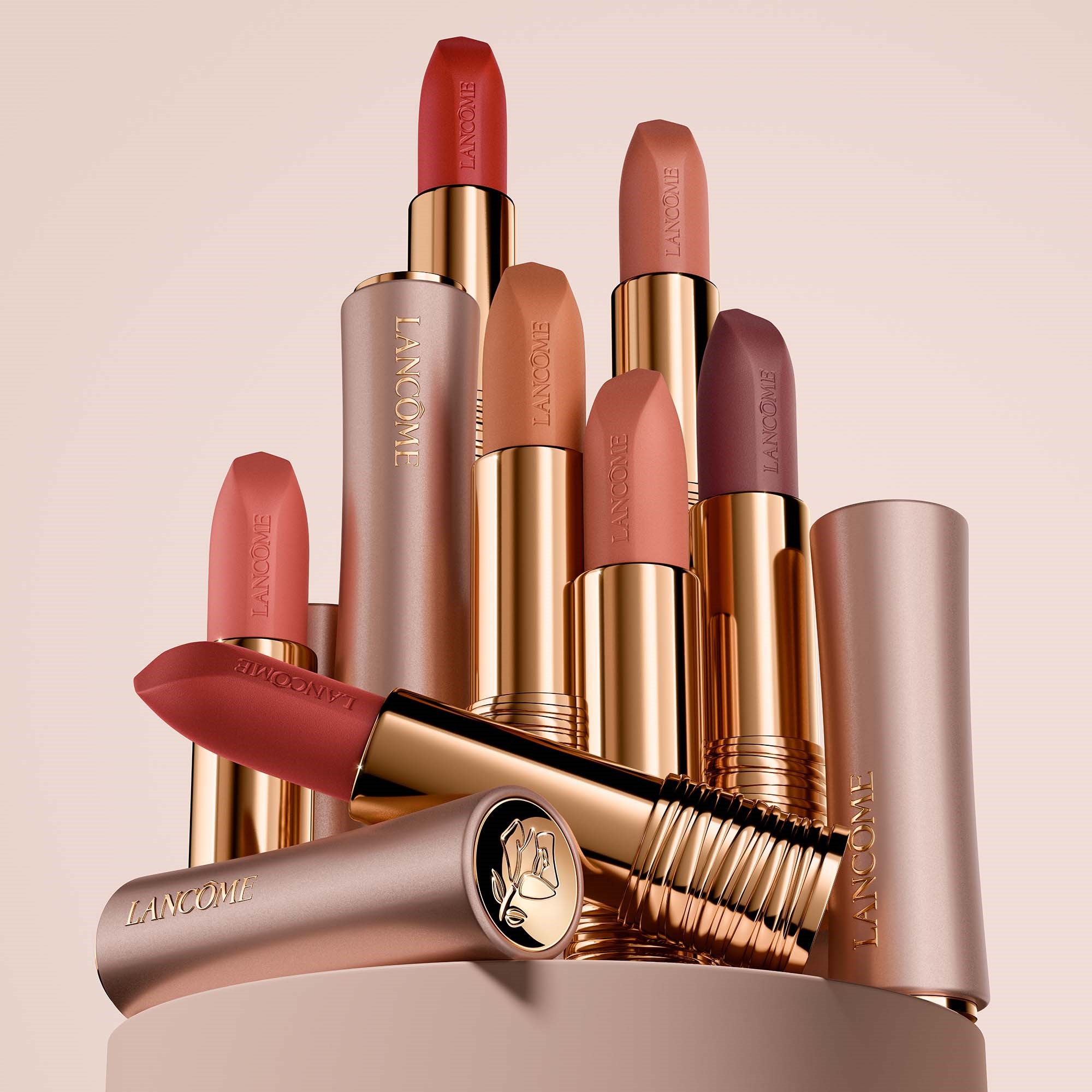 Lancôme L'Absolu Rouge Intimatte Lipstick 525 French Bisou (obrázok 4)