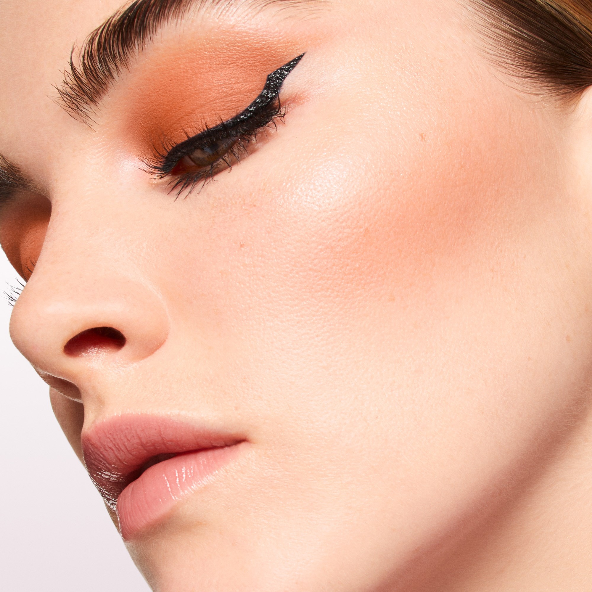 Lancôme Lash Idôle Eye Tint 4 (obrázok 8)