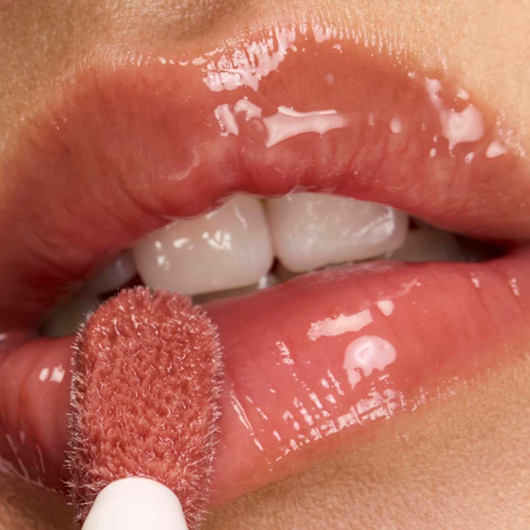 Lancôme Lip Idôle Juicytreat Juicy Oil-in-Gloss 40 All The Tea (obrázok 9)