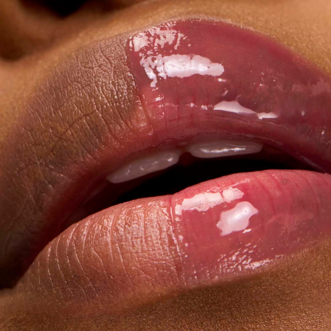 Lancôme Lip Idôle Juicytreat Juicy Oil-in-Gloss 90 Berry Bisou (obrázok 10)