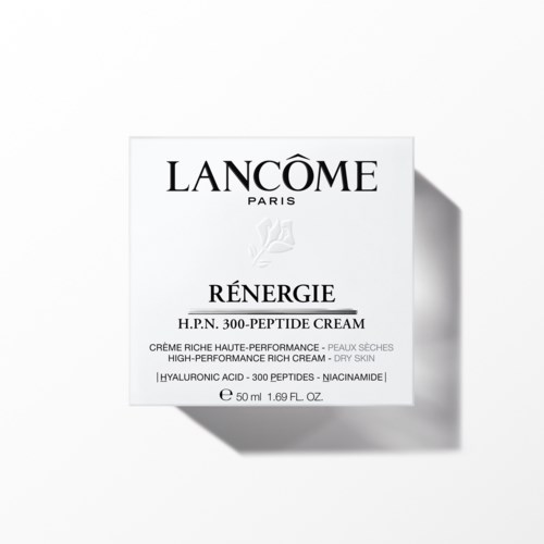 En vit låda med svart text visar Lancôme Renergie-kräm, som innehåller 300 peptider och hyaluronsyra.