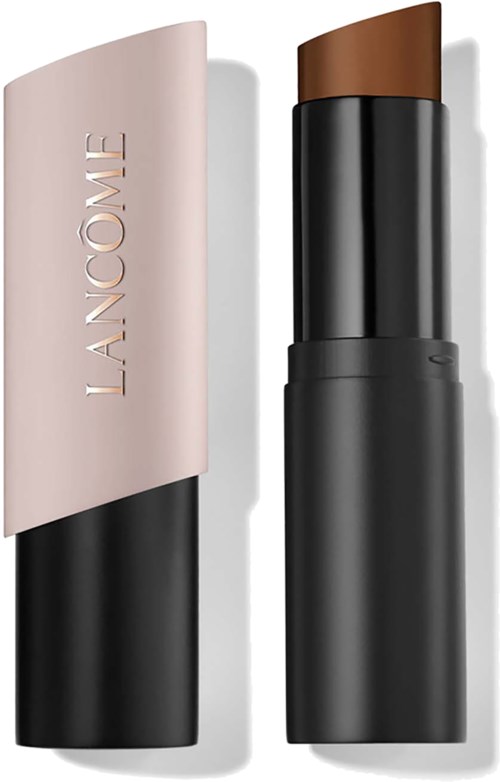 En läppstiftsrör med svart och beige skal, öppet för att visa brunt läppstift. Varumärket är Lancôme.