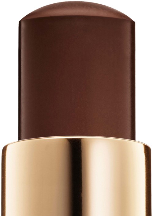 Ein Schokoladenton Lippenstift mit goldener und schwarzer Hülle.
