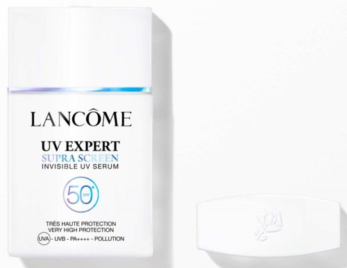 Lancôme UV Expert solskyddsmedel med SPF 50 och mycket högt skydd, i en vit flaska på vit bakgrund.