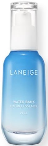 En liten blå flaska med genomskinlig lock och vitt text. Den innehåller hudvårdsprodukt baserad på vatten som heter Laneige Water Bank.
