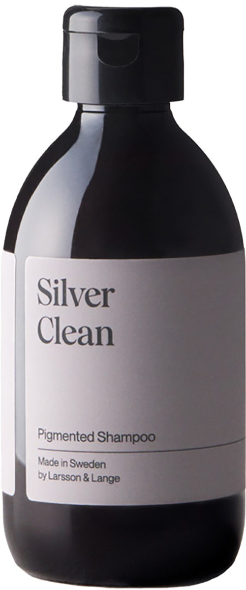 Czarna butelka z szarym etykietą, na której napisano Silver Clean Pigmented Shampoo, wyprodukowane w Szwecji.