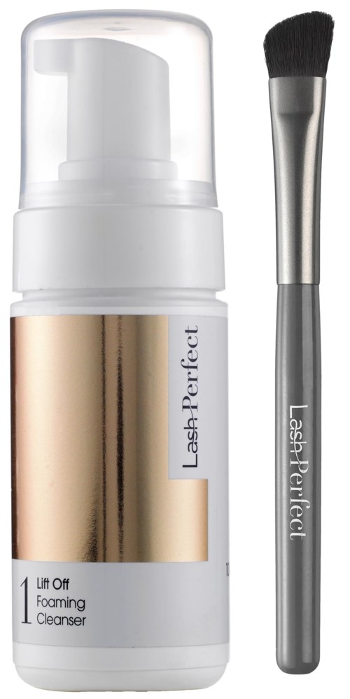 En flaska skumrengöringsmedel och en sminkborste, båda märkta "Lash Perfect".