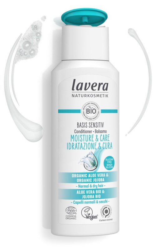 Valkoinen pullo sinisellä korkilla, merkintä 'Lavera', sisältäen luonnollisen, luomuvoiteen aloe ja jojoba.