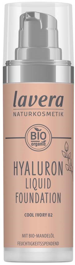 En hudvårdsflaska märkt "Lavera Hyaluron Liquid Foundation" med pump, rosa-beige färg och ekologiskt certifikat.