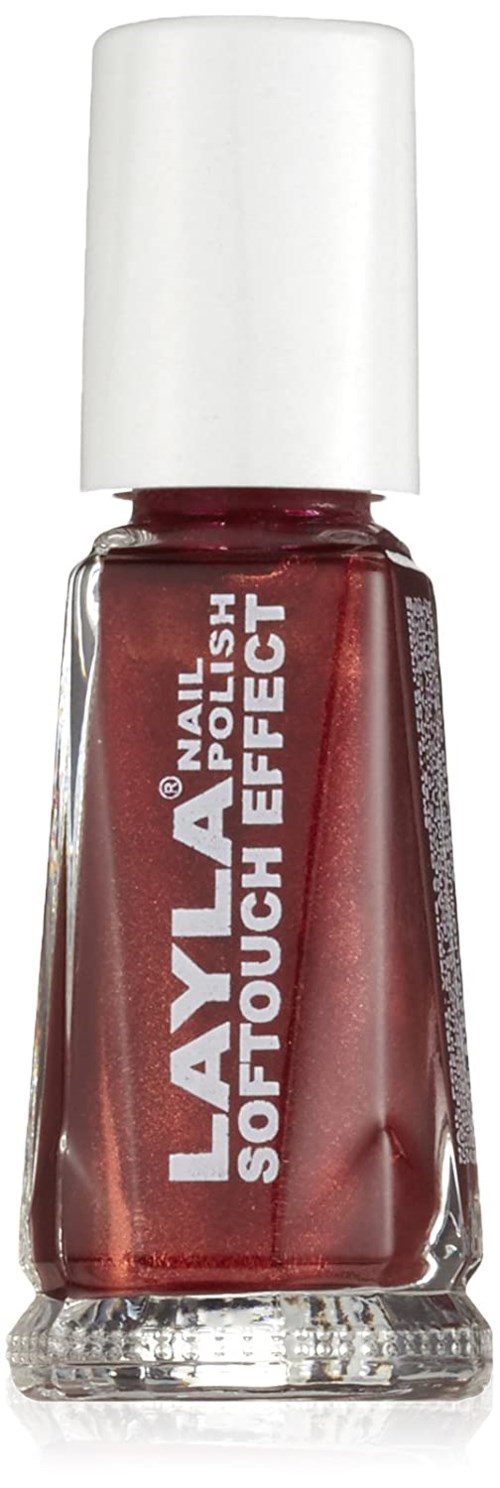 Röd nagellackflaska med vit kork, märkt 'LAYLA NAILS SOFT-TOUCH FLASH EFFECT'.