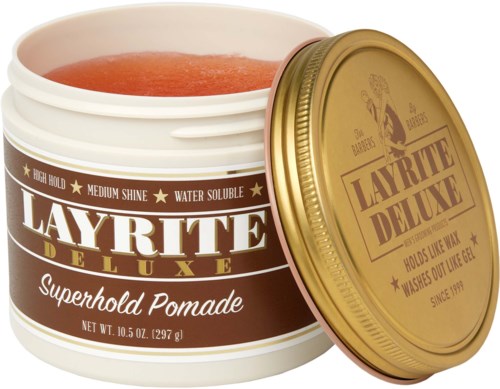 Wyrko Layrite Deluxe Superhold Pomade z złotą pokrywką i czerwoną pastą do włosów w środku.
