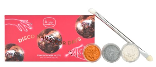 En nagelpulverpalett med tre färger och en mini borste, rosa förpackning med discobollar och handritning.