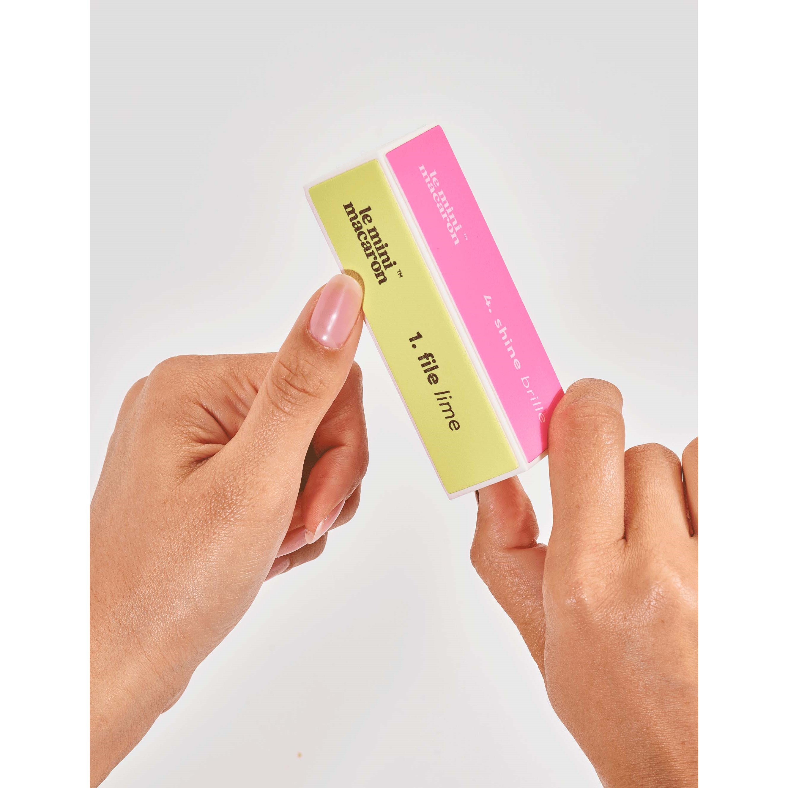 Alternativ bild 1 för Le Mini Macaron 4 Ways Nail Buffer