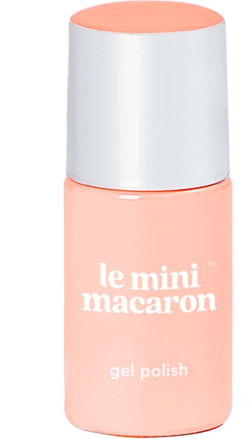 En liten flaska rosa gelnagellack med vit lock märkt "le mini macaron."