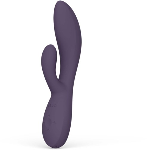 En lila vibrator med kurvig design och kontrollknappar nära botten.