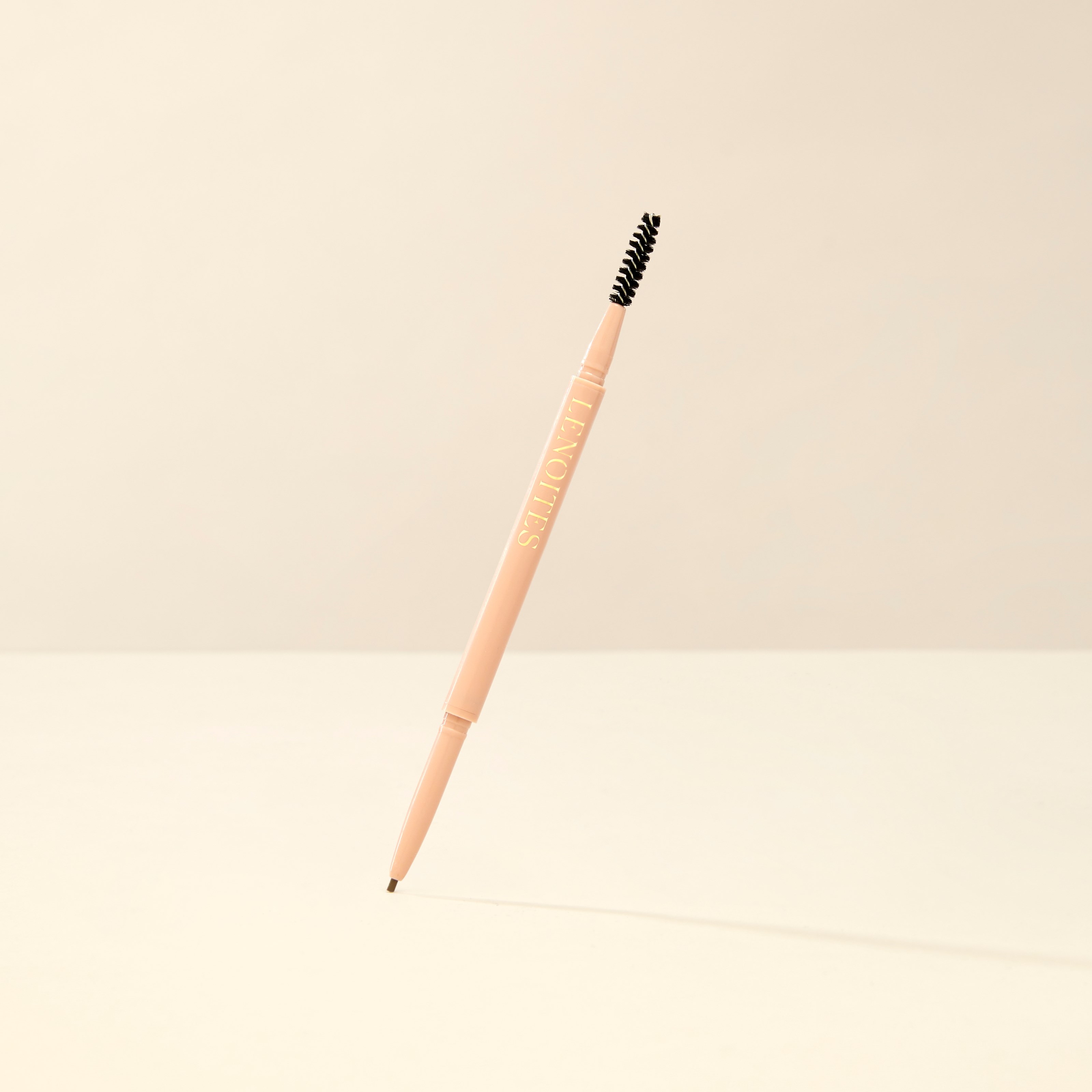 Alternativ bild 1 för Lenoites Brow Me Brow Sculpting Pencil Brunette