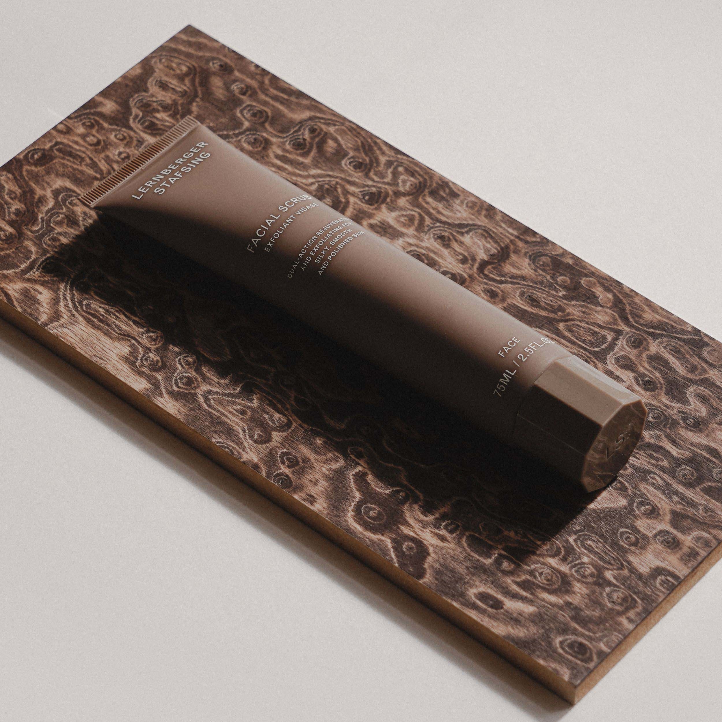 Alternativ bild 1 för Lernberger Stafsing Facial Scrub 75 ml