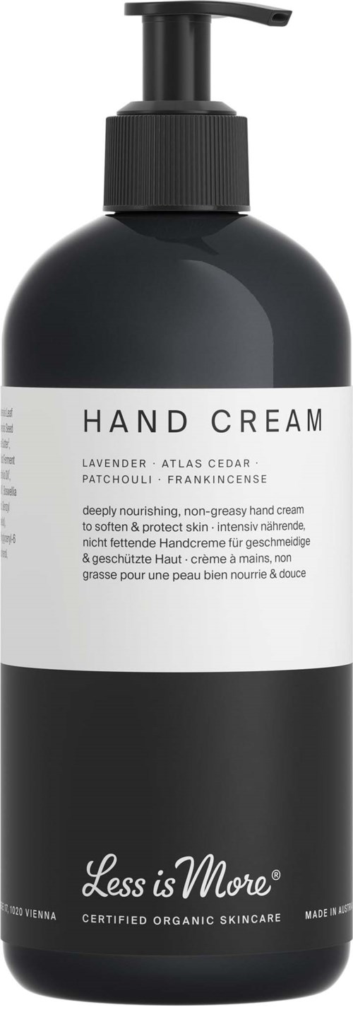 Svart håndkremflaske med pumpe, merket med ingredienser som lavendel og Frankincense.