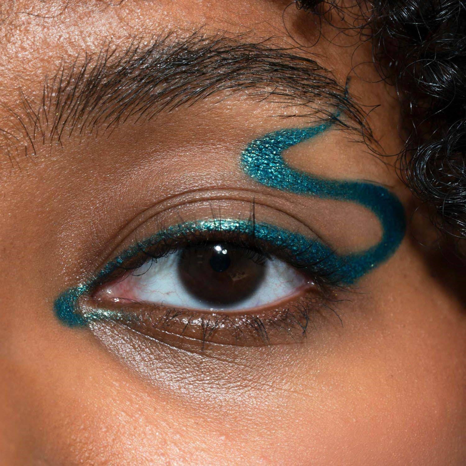 Alternativ bild 1 för LH cosmetics Crayon Avoir - 1,2 g