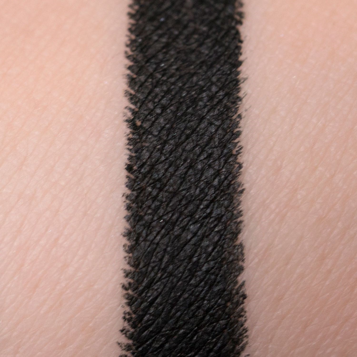 LH cosmetics LH cosmetics Crayon Black - kredka do ust Crayon (obrázok 3)