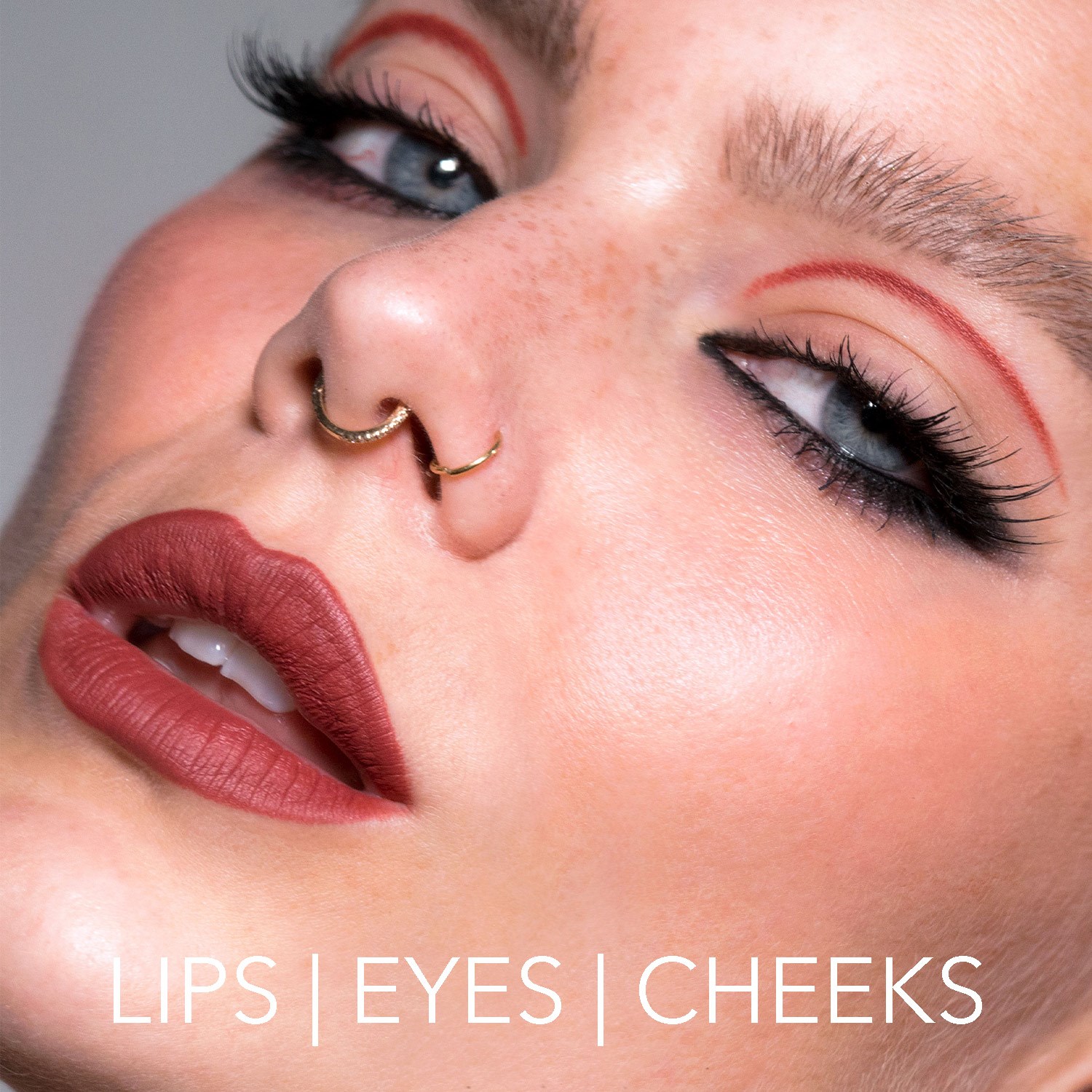 LH cosmetics LH cosmetics Crayon Cherry - kredka do ust Crayon (obrázok 4)