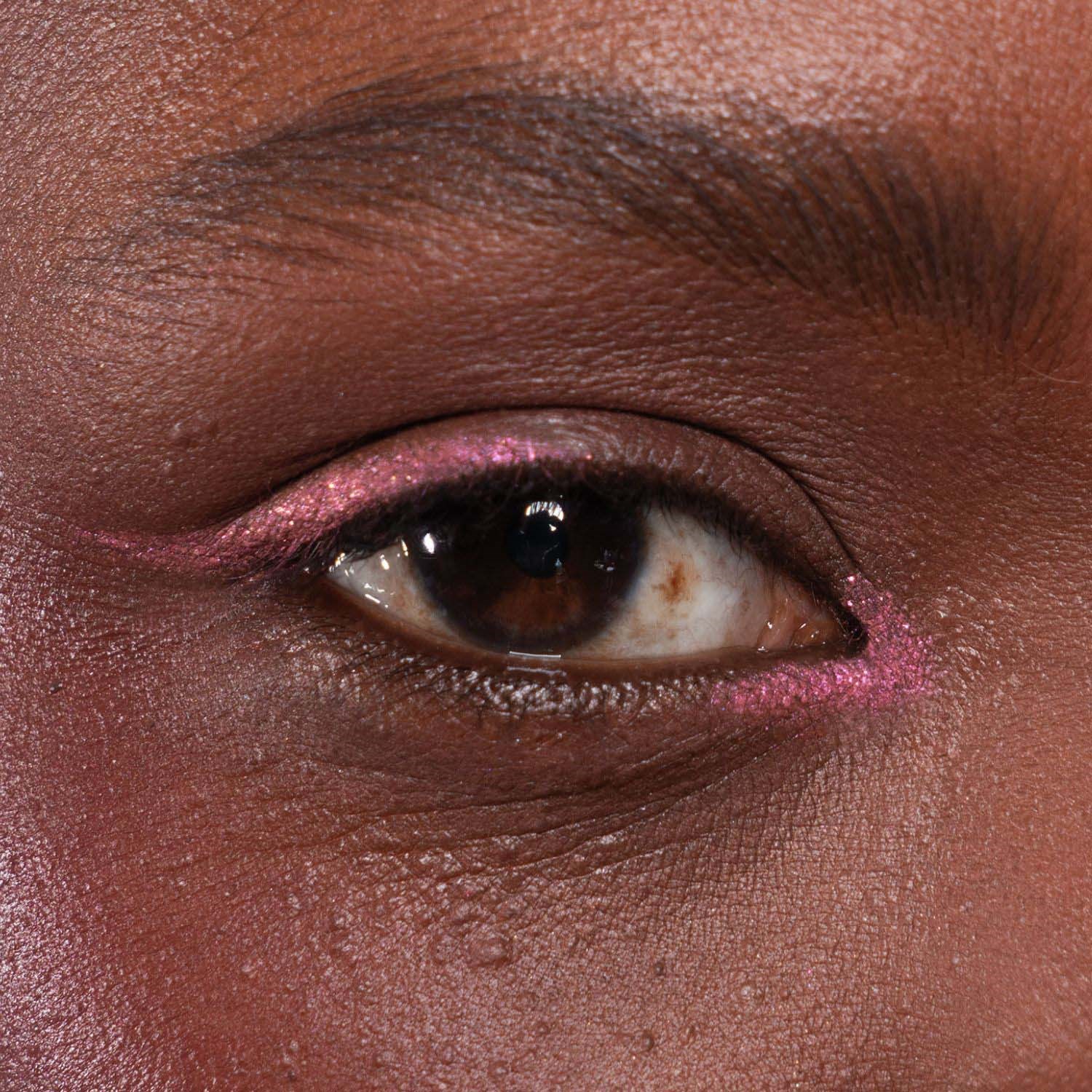 LH cosmetics Crayon Nunki (obrázok 3)
