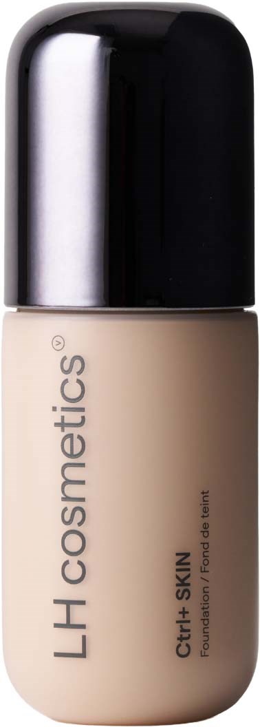 En beige foundationflaske med sort låg og mærket LH cosmetics, Curl+ SKIN, trykt vertikalt.